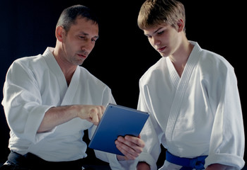 Becoming a Martial Arts Instructor: A Complete Guide to Teaching and Inspiring