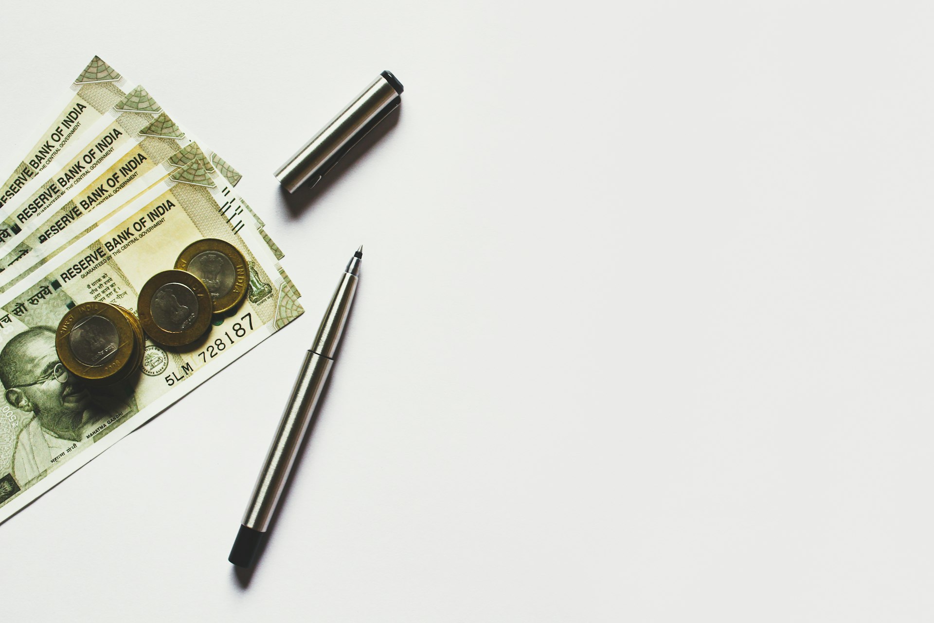 Mastering Financial Habits: How Successful Entrepreneurs Build Sustainable Wealth