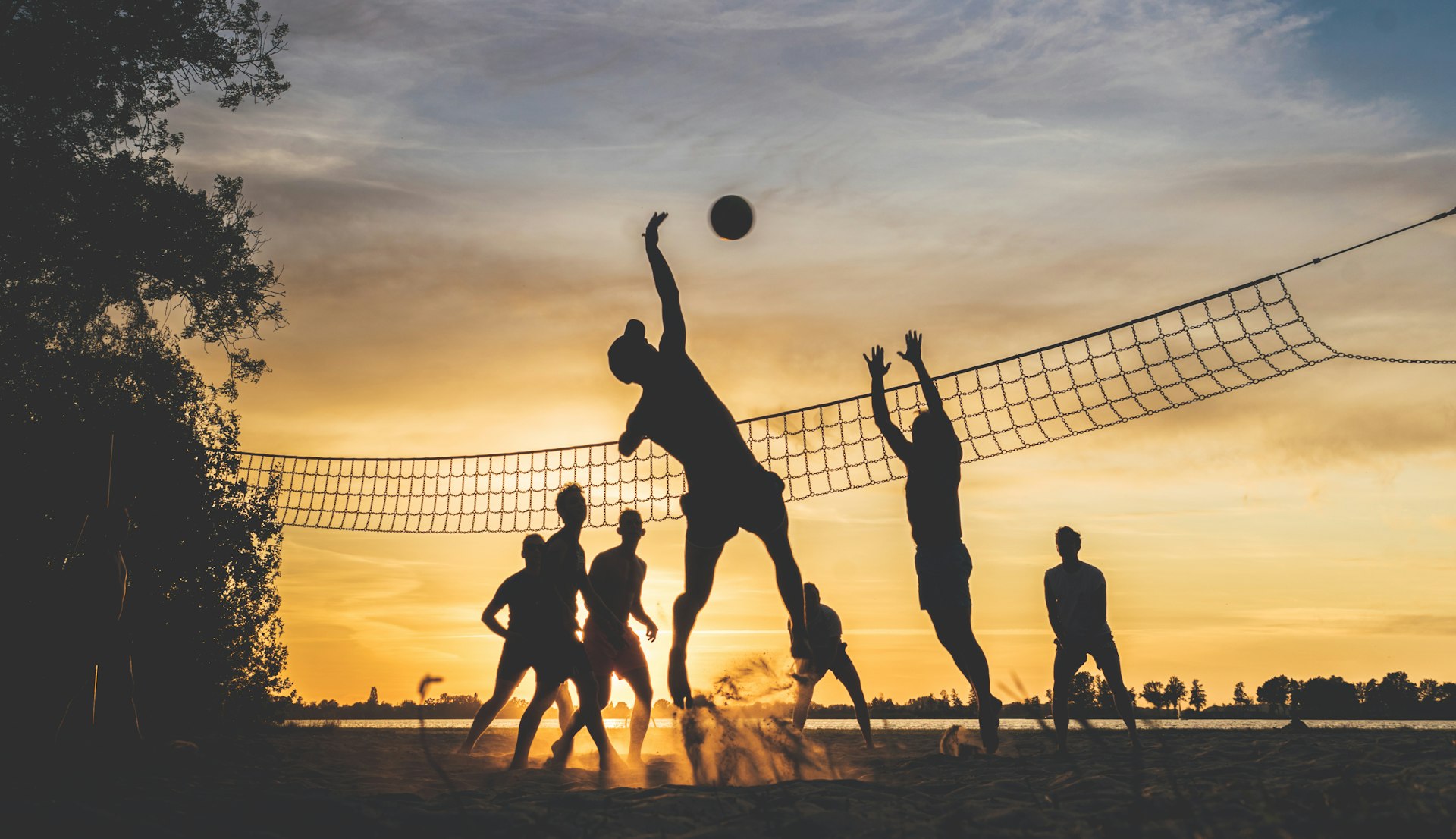 Unlocking Synergy: How Esports and Traditional Sports Collaborations Are Shaping the Future