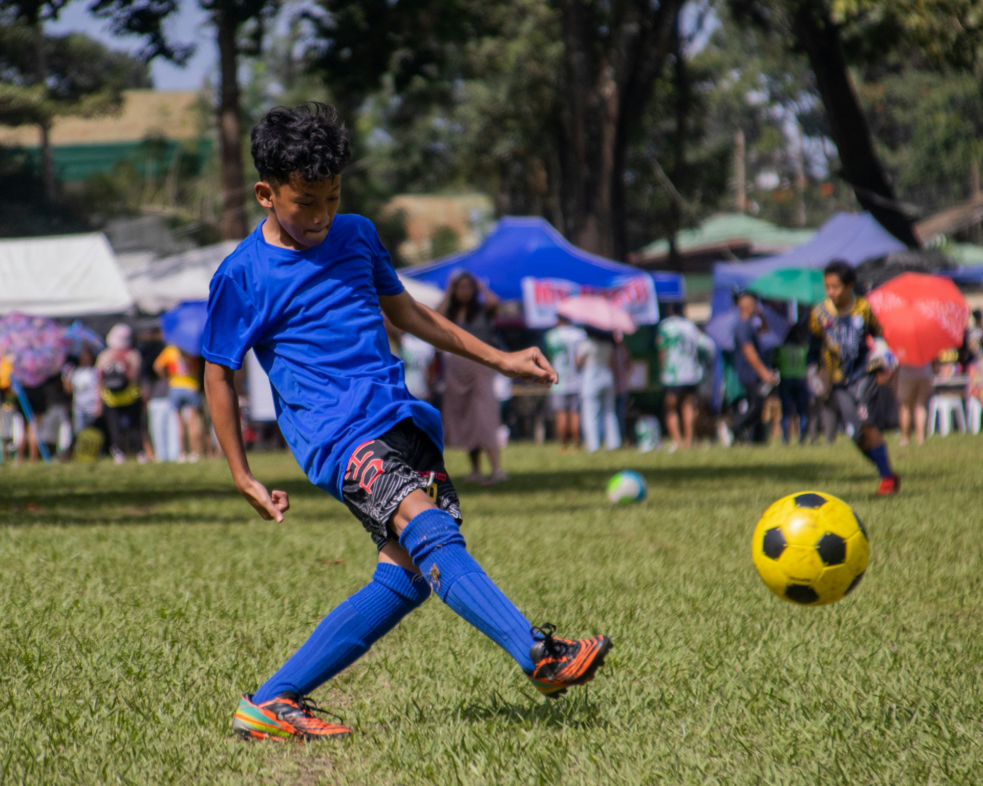 Empowering Youth Through Community Sports: Pathways to Growth and Leadership