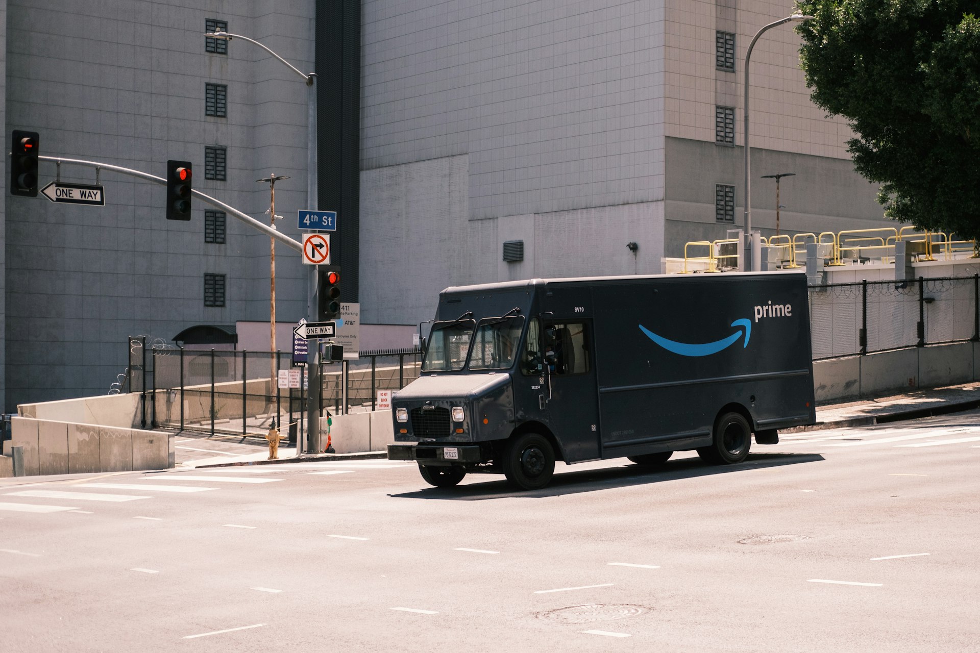 Autonomous Delivery Vehicles: Transforming Last-Mile Logistics and Urban Commerce
